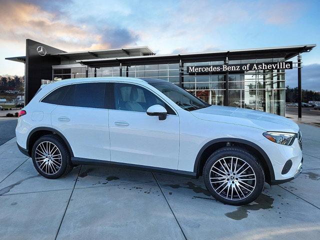 new 2025 Mercedes-Benz GLC 300 car, priced at $65,815