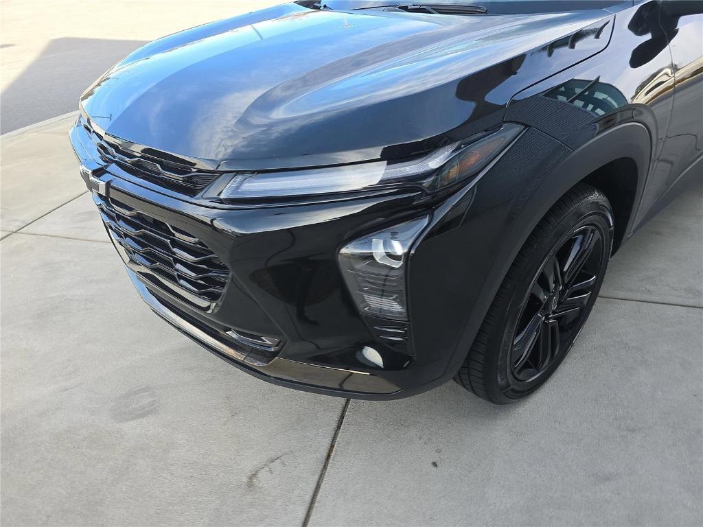 used 2024 Chevrolet Trax car, priced at $22,988
