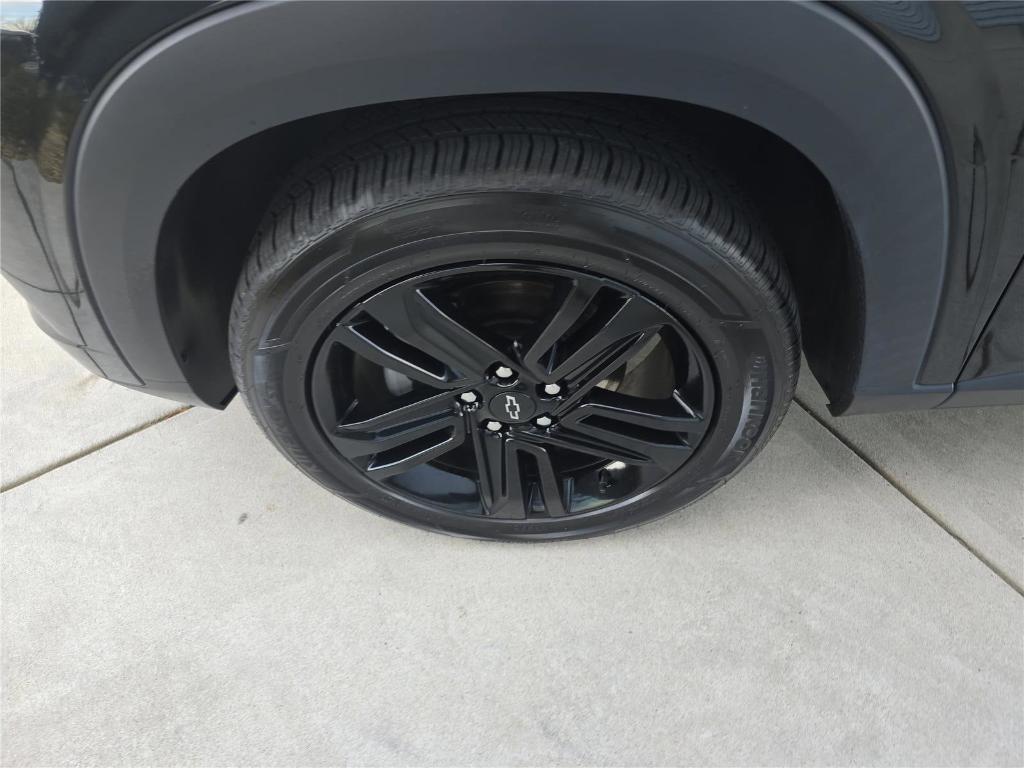 used 2024 Chevrolet Trax car, priced at $22,988