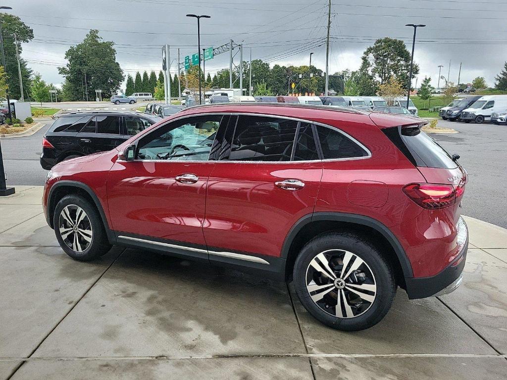 used 2025 Mercedes-Benz GLA 250 car, priced at $47,990