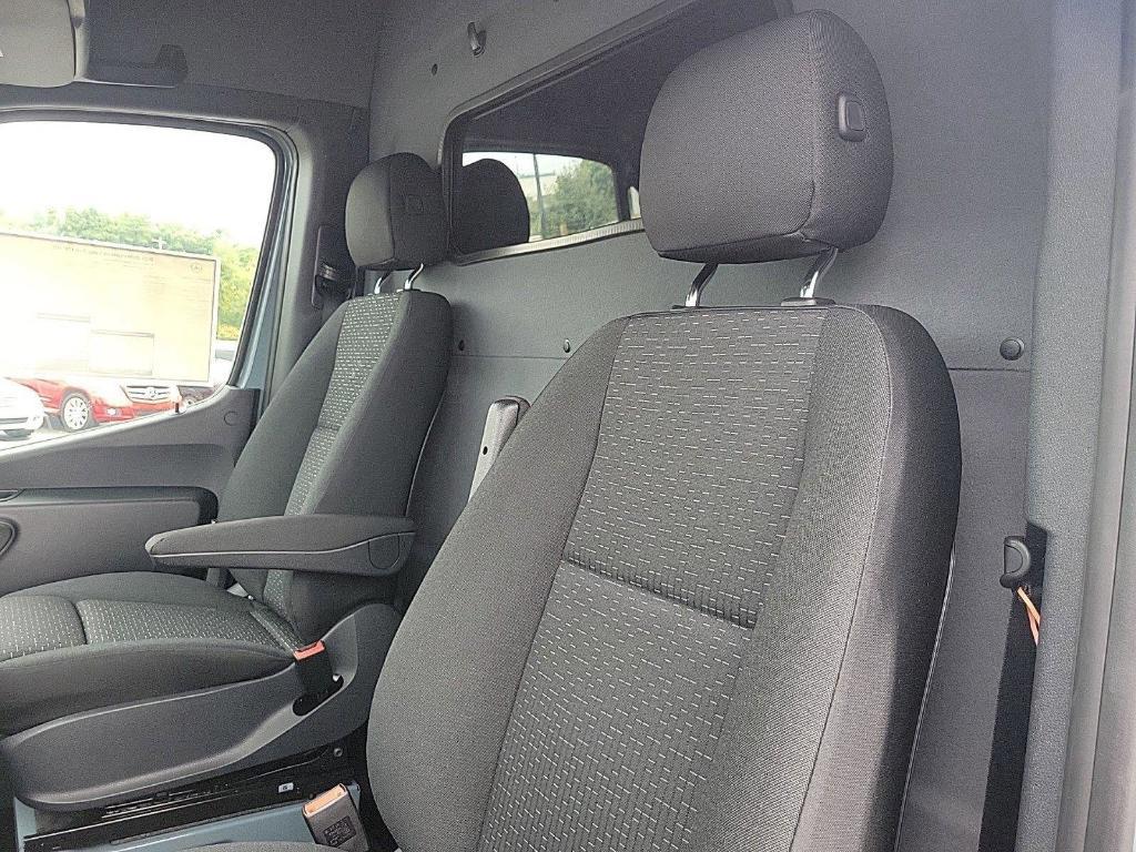 new 2024 Mercedes-Benz eSprinter 2500 car, priced at $88,046