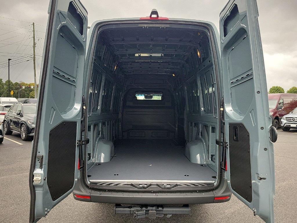 new 2024 Mercedes-Benz eSprinter 2500 car, priced at $88,046