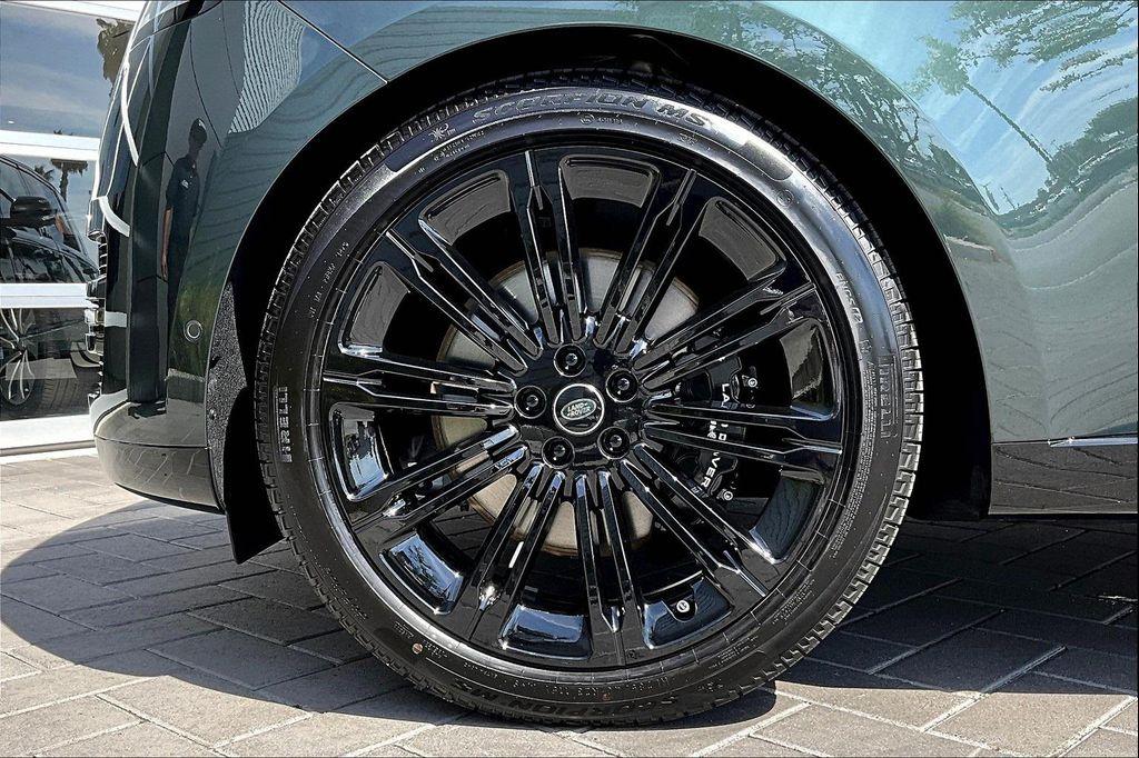new 2025 Land Rover Range Rover car, priced at $156,400