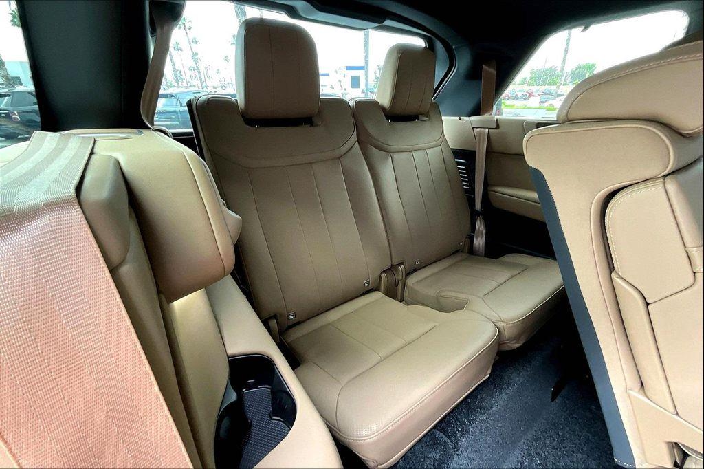 new 2025 Land Rover Range Rover car, priced at $153,470