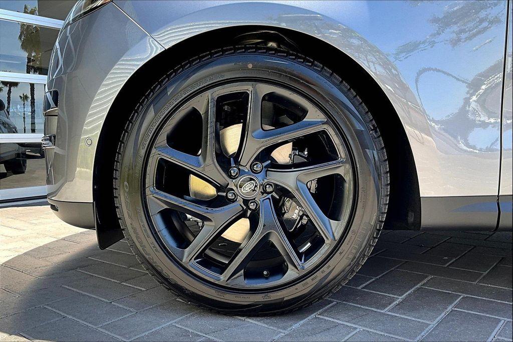 new 2025 Land Rover Range Rover Sport car, priced at $96,115