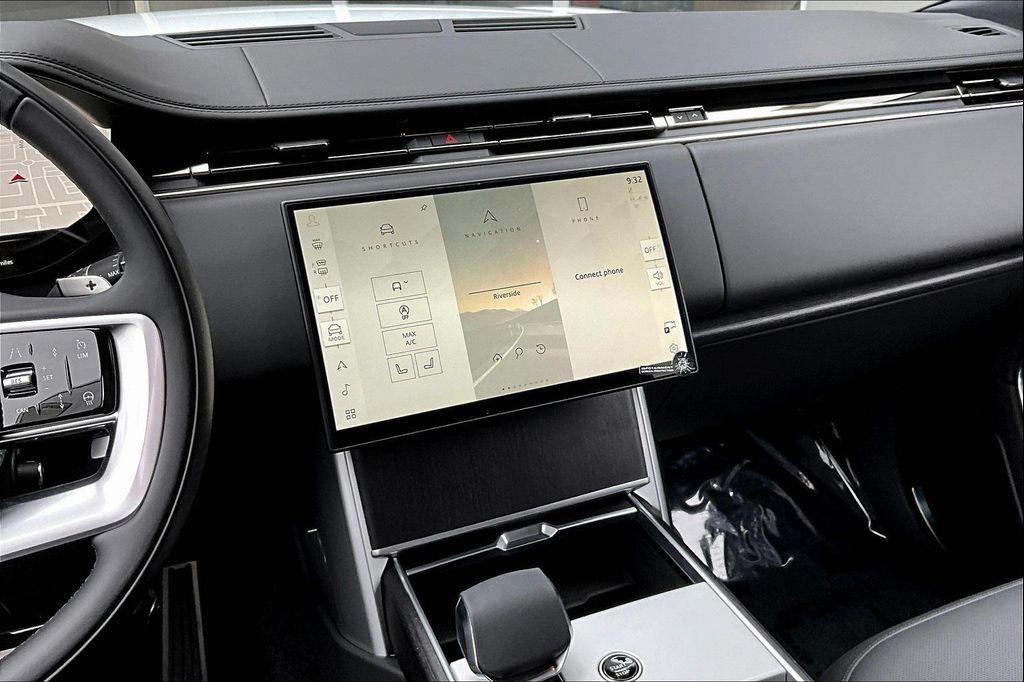 new 2025 Land Rover Range Rover car, priced at $159,100
