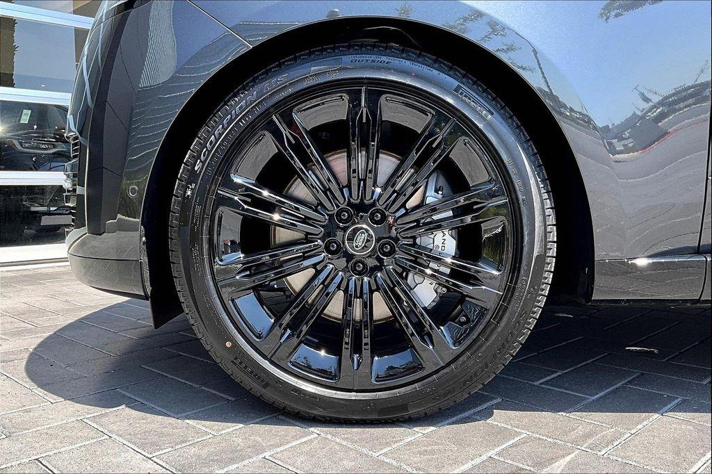 new 2025 Land Rover Range Rover car, priced at $153,110