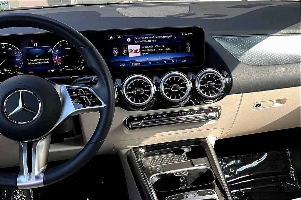 used 2024 Mercedes-Benz GLA 250 car, priced at $35,993