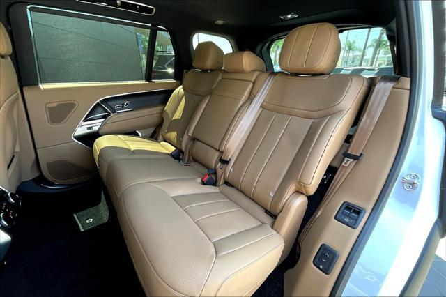 new 2025 Land Rover Range Rover car, priced at $152,260