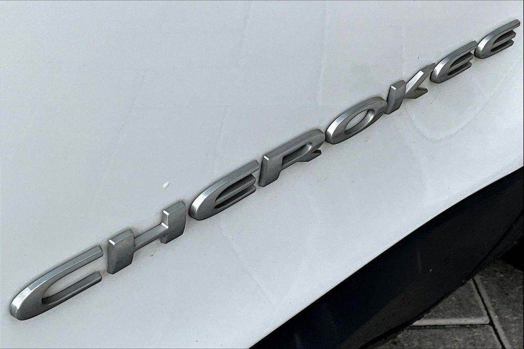 used 2019 Jeep Cherokee car, priced at $12,341