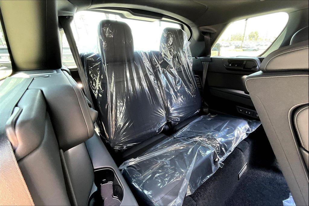 new 2025 Land Rover Range Rover car, priced at $152,110