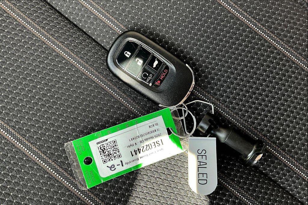used 2025 Honda CR-V Hybrid car, priced at $31,544