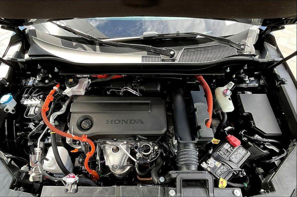 used 2025 Honda CR-V Hybrid car, priced at $31,544
