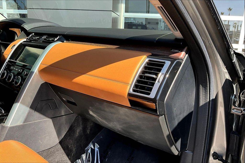 used 2019 Land Rover Discovery car, priced at $23,951