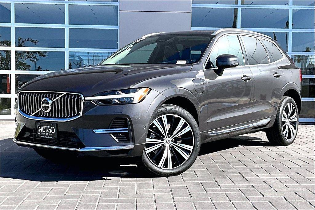 used 2022 Volvo XC60 Recharge Plug-In Hybrid car, priced at $37,951