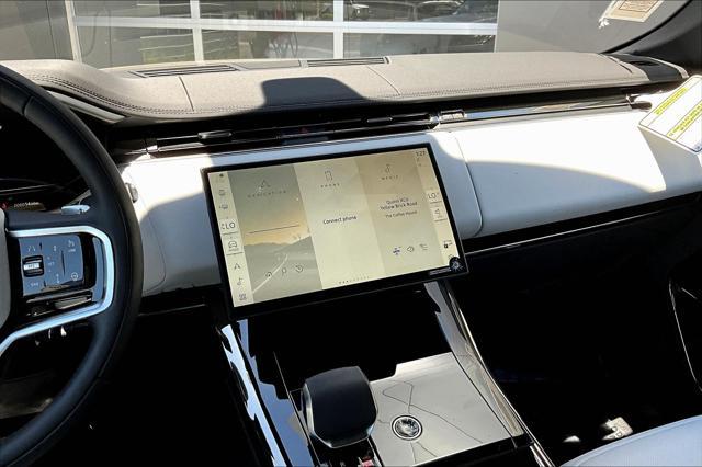new 2025 Land Rover Range Rover Sport car, priced at $93,660