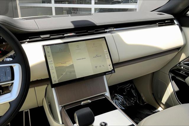new 2025 Land Rover Range Rover car, priced at $125,525
