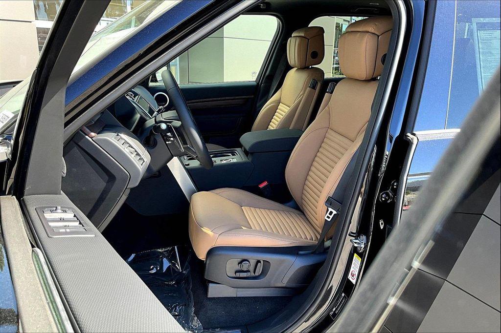 new 2025 Land Rover Discovery car, priced at $79,953