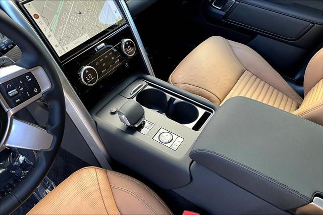 new 2025 Land Rover Discovery car, priced at $79,953