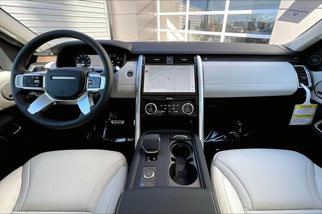 new 2025 Land Rover Discovery car, priced at $69,303