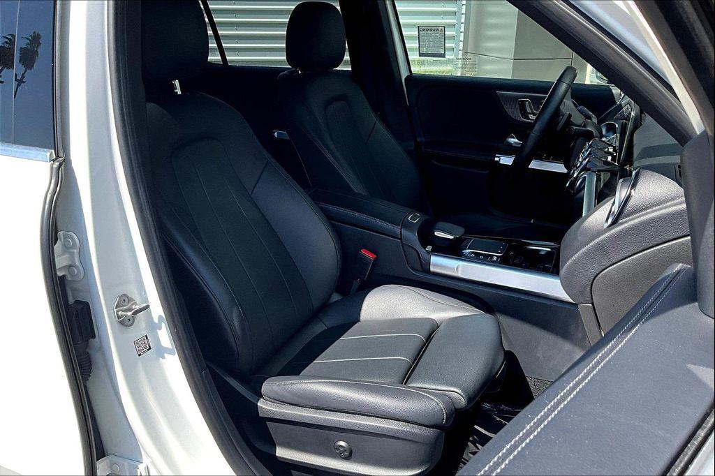 used 2021 Mercedes-Benz GLB 250 car, priced at $24,995