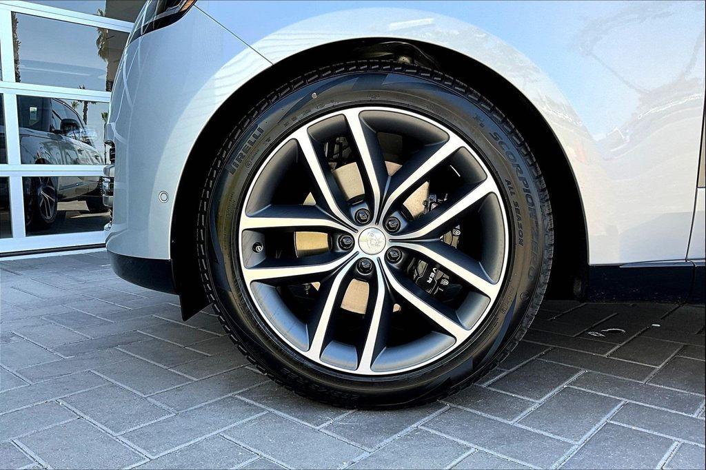 new 2025 Land Rover Range Rover car, priced at $125,800