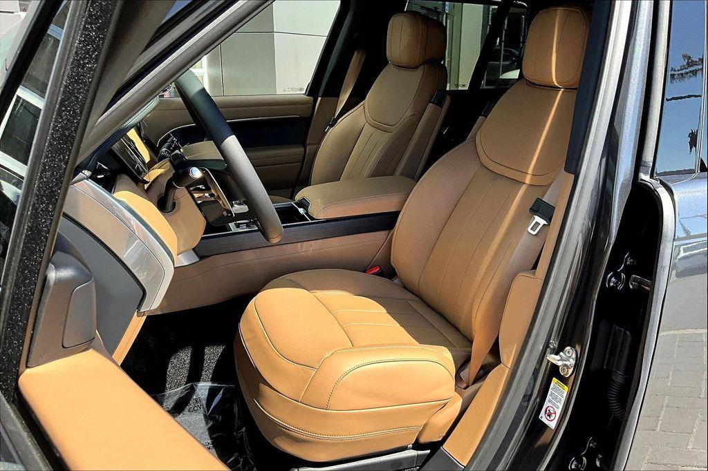new 2025 Land Rover Range Rover car, priced at $129,905