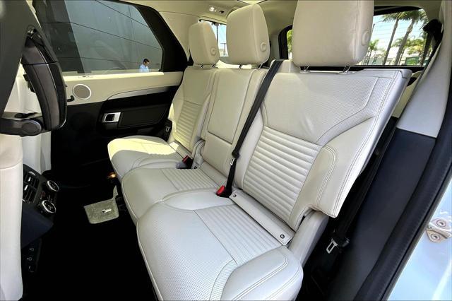 new 2025 Land Rover Discovery car, priced at $75,118