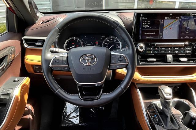 used 2020 Toyota Highlander car, priced at $36,663