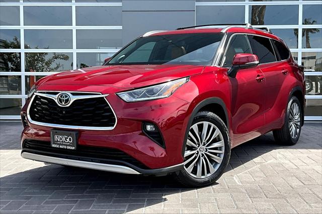 used 2020 Toyota Highlander car, priced at $37,881