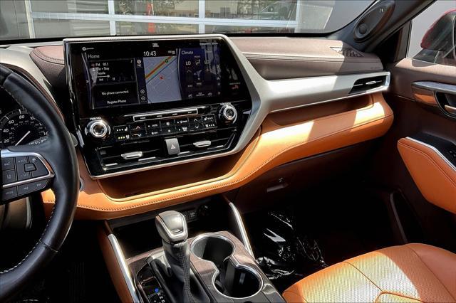 used 2020 Toyota Highlander car, priced at $36,663