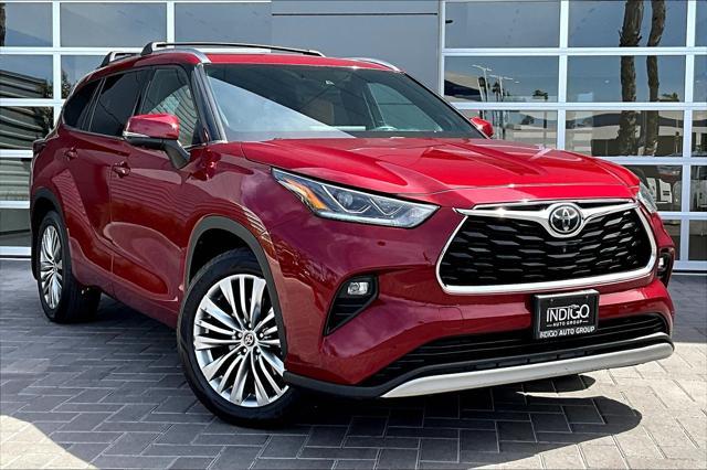 used 2020 Toyota Highlander car, priced at $36,663