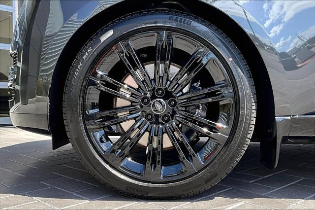 new 2025 Land Rover Range Rover car, priced at $152,385