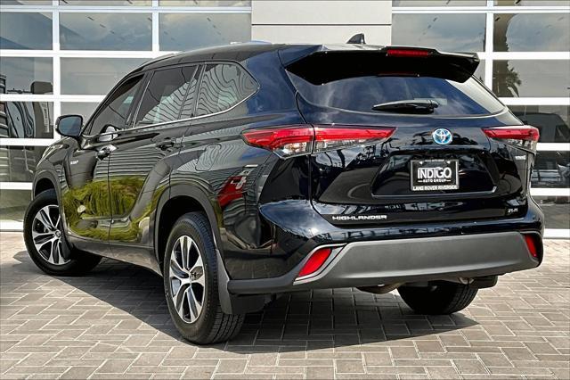 used 2021 Toyota Highlander Hybrid car, priced at $36,859