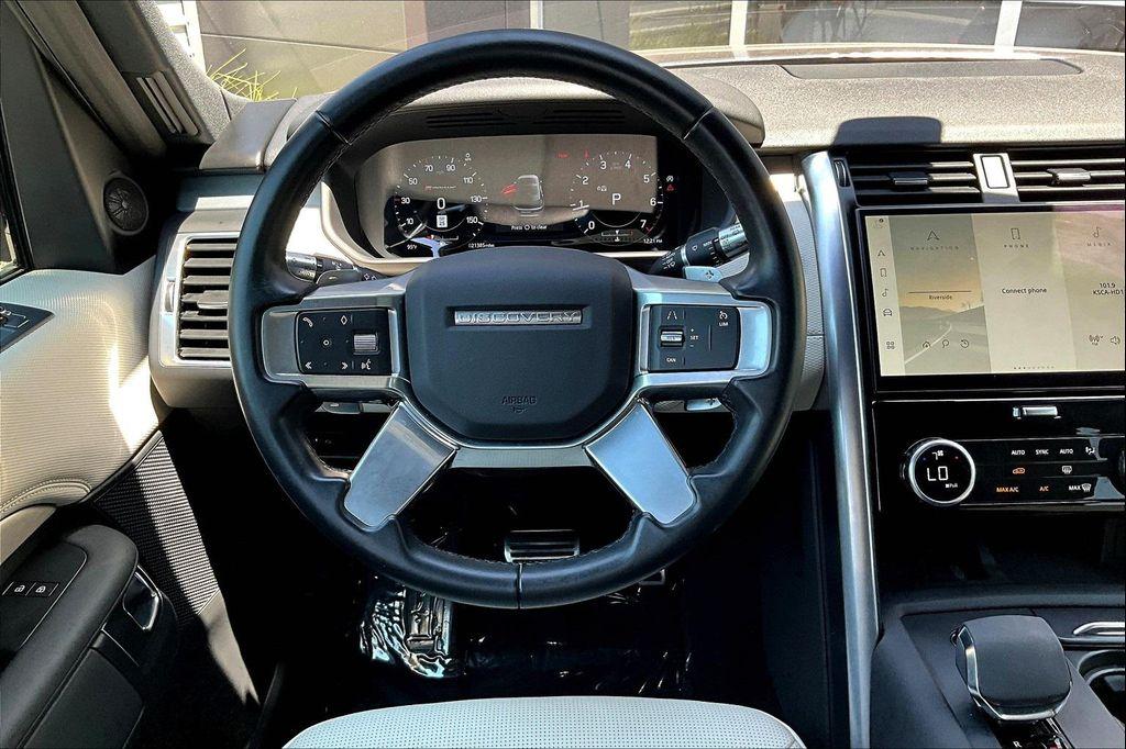 used 2021 Land Rover Discovery car, priced at $36,871