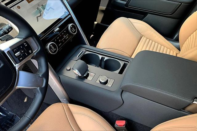 new 2025 Land Rover Discovery car, priced at $80,553