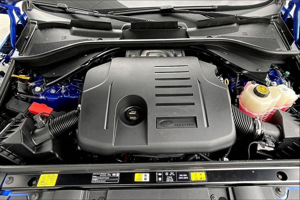 new 2025 Land Rover Range Rover Sport car, priced at $134,625