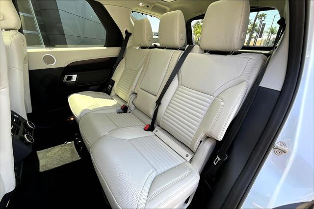 new 2025 Land Rover Discovery car, priced at $68,828