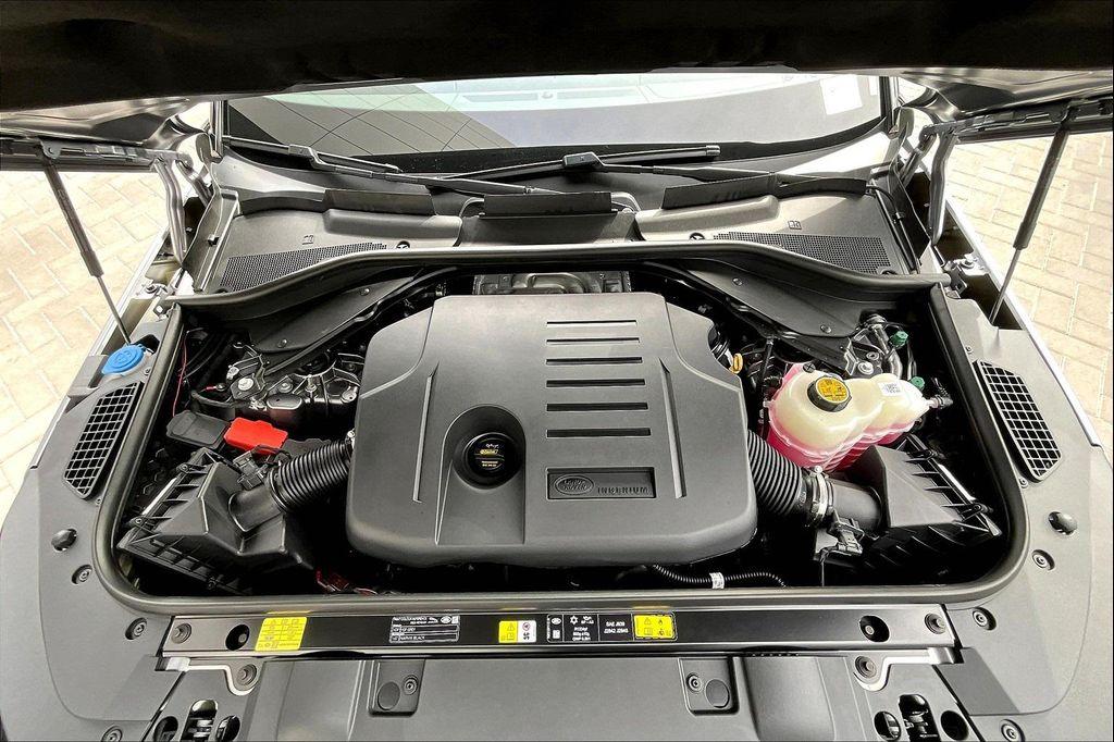 new 2025 Land Rover Range Rover Sport car, priced at $92,755