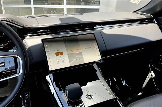 new 2025 Land Rover Range Rover Sport car, priced at $110,570