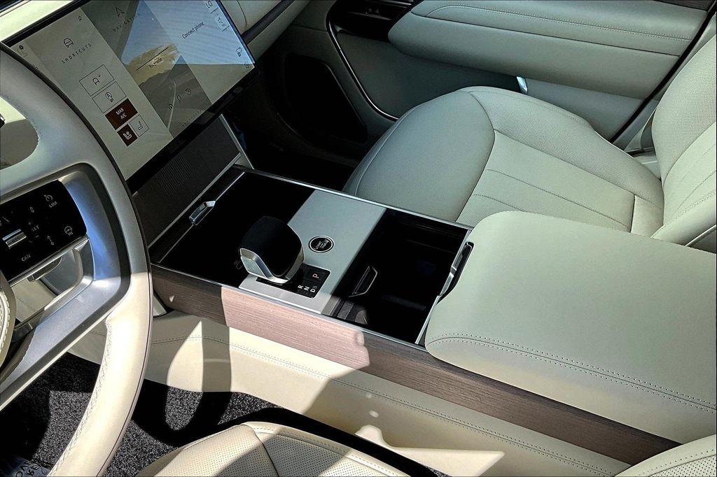 new 2025 Land Rover Range Rover car, priced at $193,620