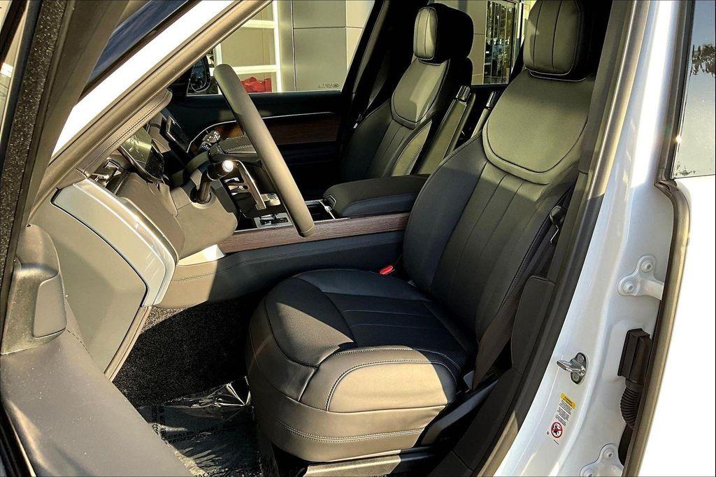 new 2025 Land Rover Range Rover car, priced at $128,525