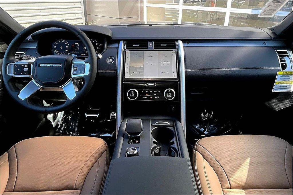 new 2026 Land Rover Discovery car, priced at $79,726