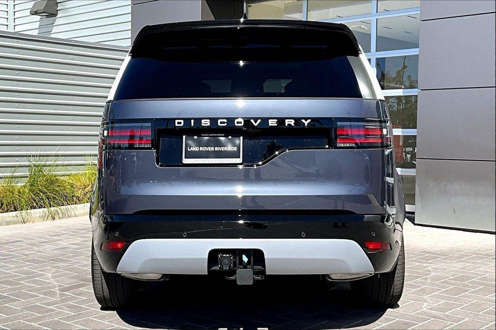 new 2026 Land Rover Discovery car, priced at $79,726
