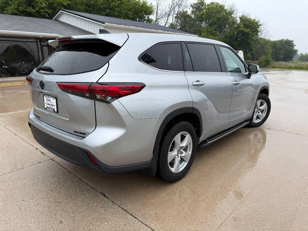 used 2022 Toyota Highlander car, priced at $34,990