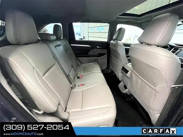 used 2019 Toyota Highlander car, priced at $24,399