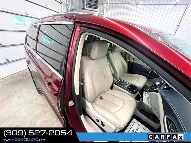 used 2021 Chrysler Pacifica Hybrid car, priced at $21,753