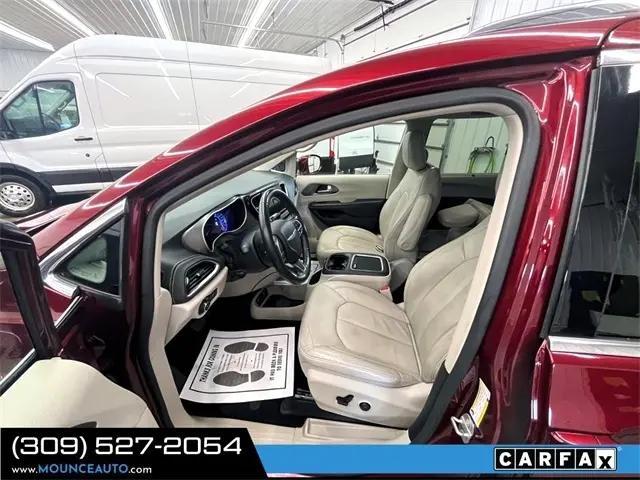 used 2021 Chrysler Pacifica Hybrid car, priced at $21,753