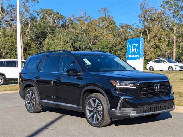new 2025 Honda Pilot car, priced at $48,950