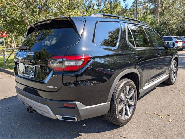 new 2025 Honda Pilot car, priced at $51,985